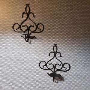 Metal wall sconces in black (2)